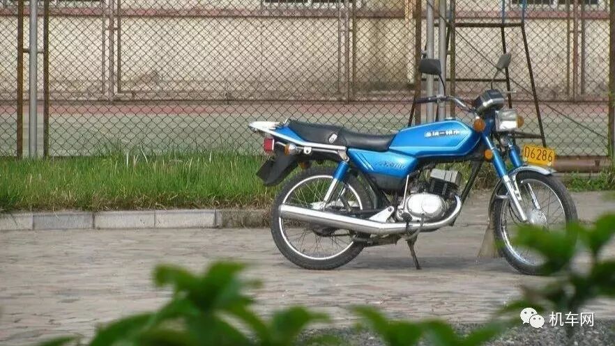 铃木经典之作——AX100