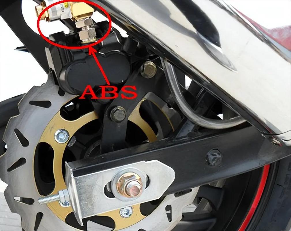 ABS和CBS有啥区别？摩托车刹车系统选购指南