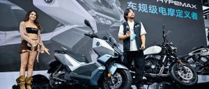 【摩展专题】凯威发布时光552，极光C652V、EZI同台亮相400V 电摩